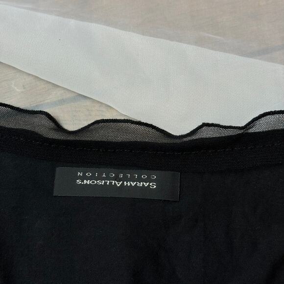 Vintage Italian Patchwork Mesh Top with Sheer Sleeves & Paisley Print (M) - Picture 7 of 7